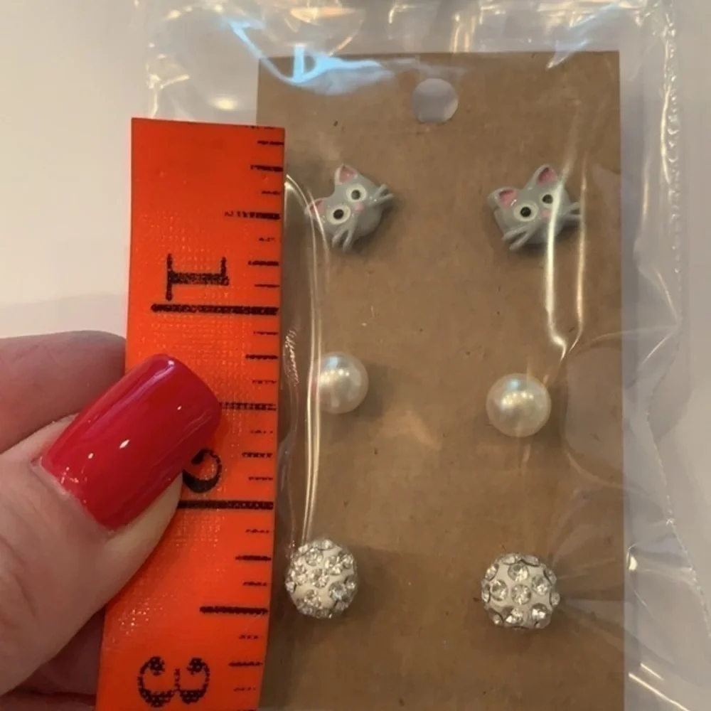 💐5/25 cat kitten faux Pearl crystal ball stud